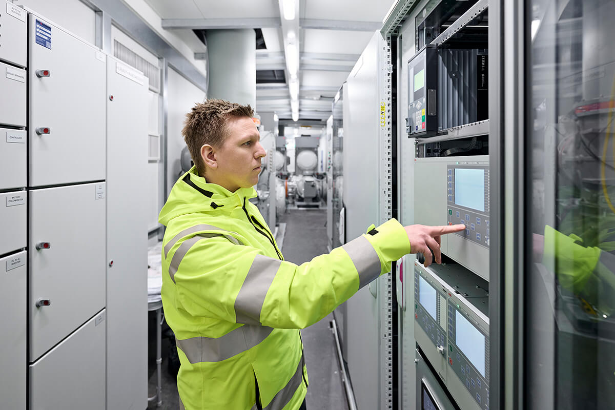 005 Solcellepark Viuf Pro Automatic feb26 kopier n1200 x800