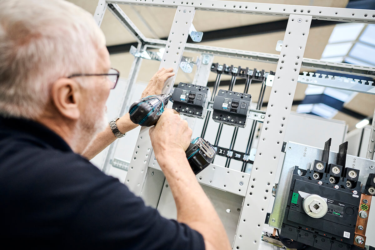 3166 Image Pro Automatic Holsted nov25 007 kopier 1200 x800